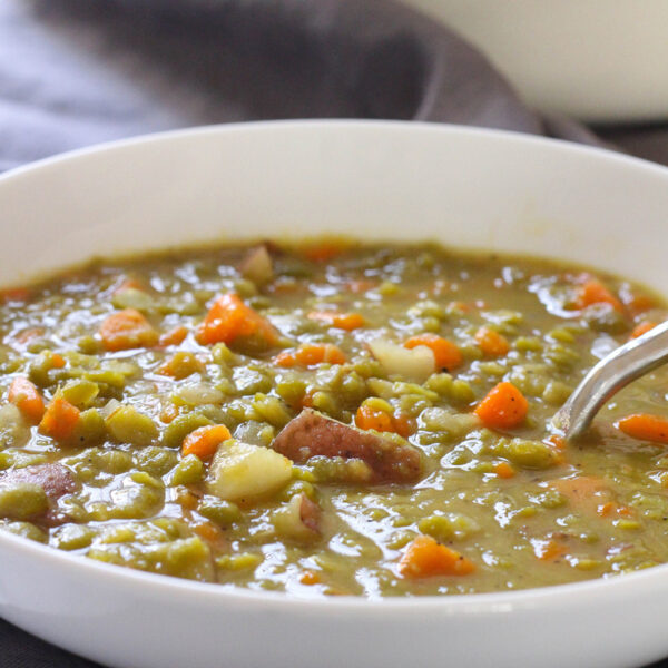 Traditionelle Saisonale Suppe